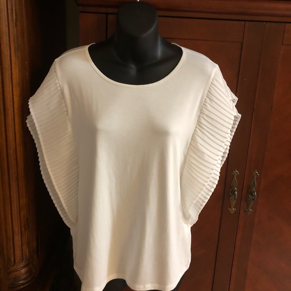 NWT Marc NY size S White Flutter Sleeve Top - Picture 2 of 9